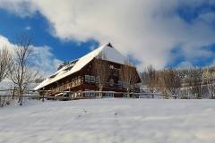 Hofgebäude im Baslertal