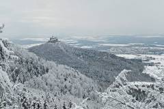 Blick zu Schloss Hohenzollern vom Zeller Horn aus