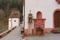 Brunnen vor der St. Jakobus Kapelle