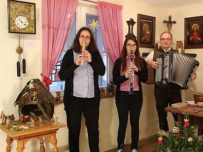 Advent und Weihnachten mit der Grießhaber-Family: Hier ein Beispiel: Unsere Version von "A Weihnacht wie's früher war"